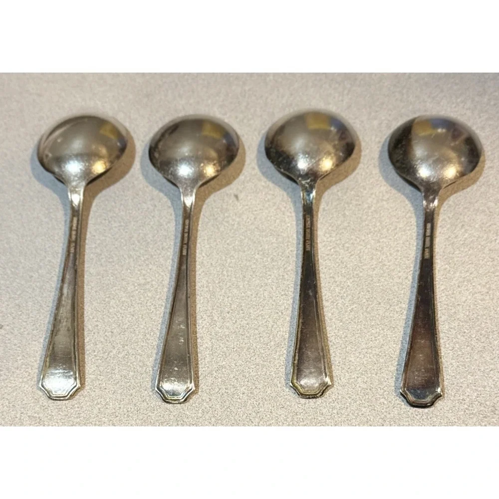 Vintage Oneida Clairhill Hotel Plate (4) Soup Boullion Gravy Spoon Silver Plated